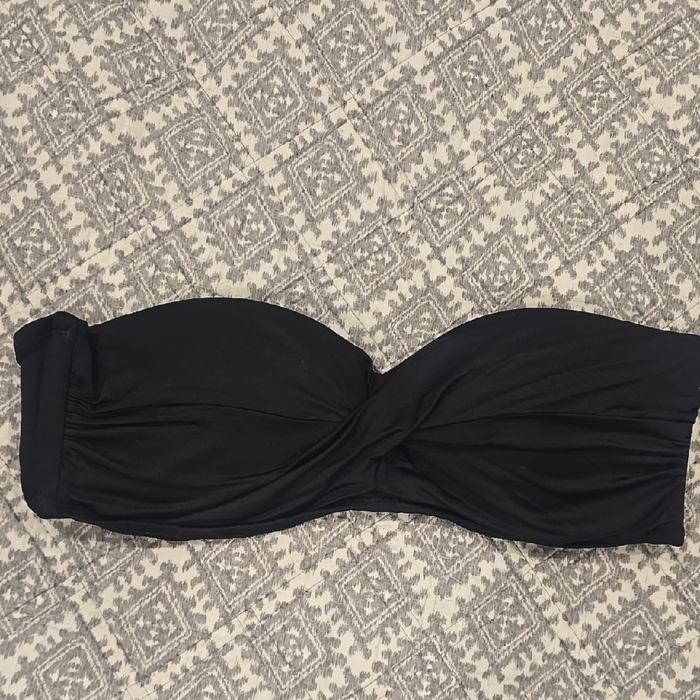 Black Strapless Twist Bandeau Top